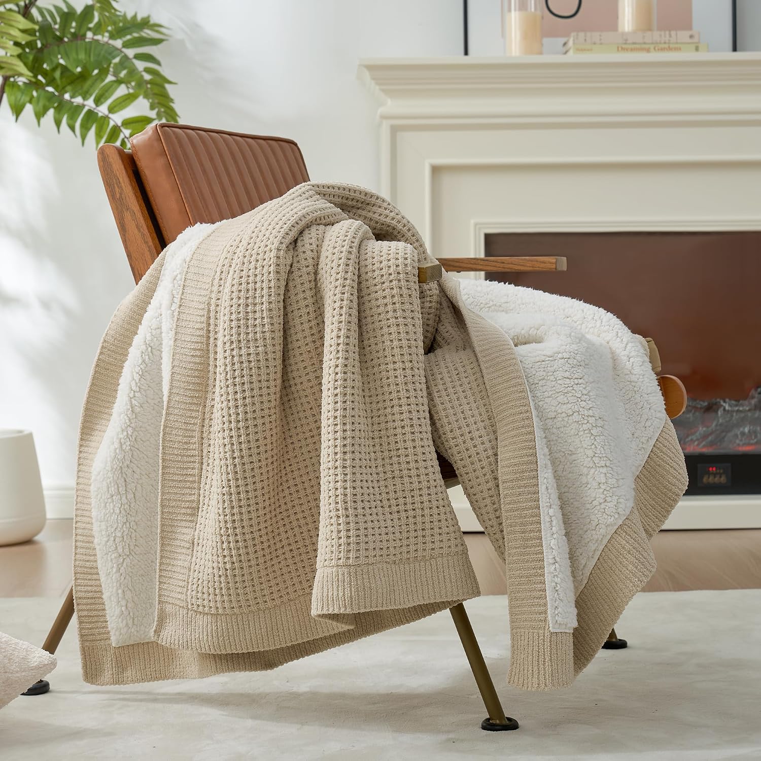 Amélie Home Waffle Double-Layer Sherpa Knit Throw, Beige, 50' x 60'