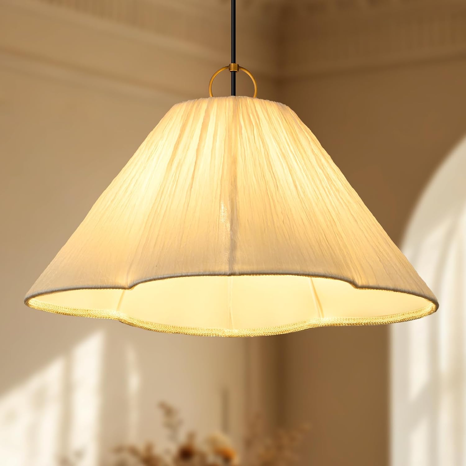 Modern Beige Pleated Fabric Pendant Light, 19.7 Inch Scalloped Shape
