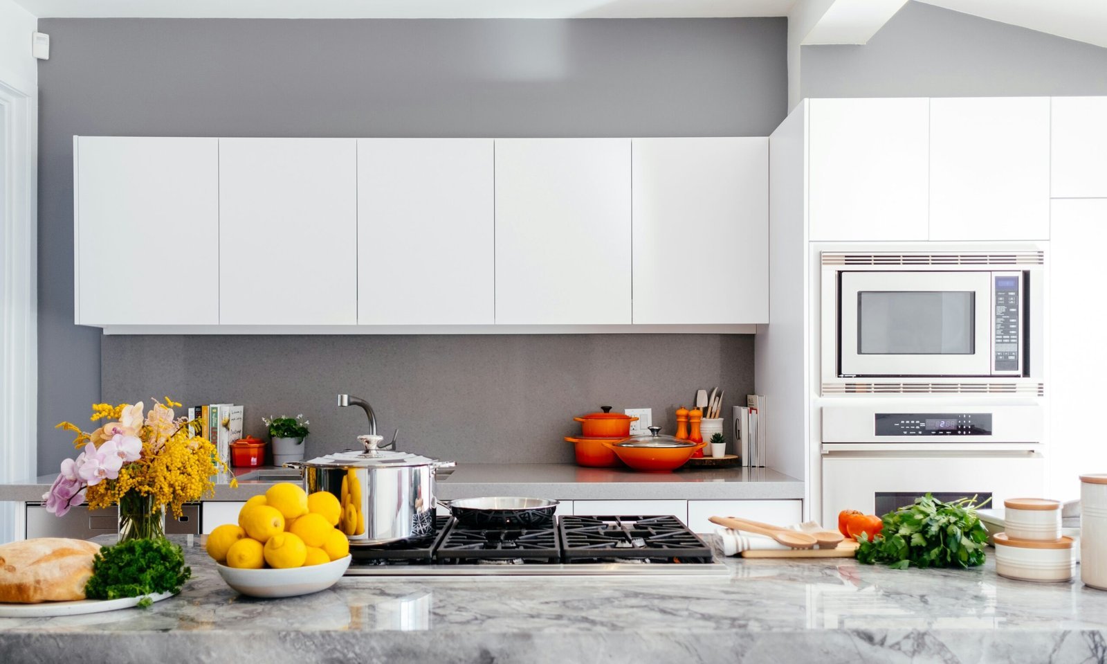 A modern kitchen built around a considered color pairing